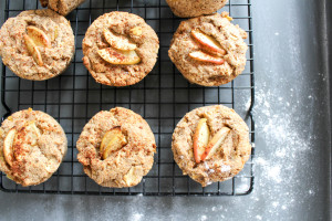 Gesunde Apfel-Zimt Muffins - glutenfrei, ohne raffinierten Zucker, vegan, rein pflanzlich - de.heavenlynnhealthy.com
