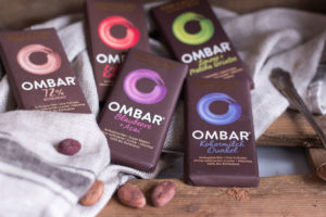 Heiße Superfood Schokolade - vegan, rein pflanzlich, glutenfrei, ohne raffinierten Zucker, ohne Milch - de.heavenlynnhealthy.com