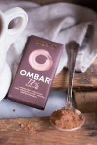 Heiße Superfood Schokolade - vegan, rein pflanzlich, glutenfrei, ohne raffinierten Zucker, ohne Milch - de.heavenlynnhealthy.com