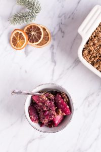 Weihnachtlicher Spekulatius-Crumble - vegan, rein pflanzlich, glutenfrei, ohne raffinierten Zucker - de.heavenlynnhealthy.com