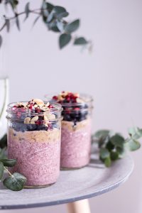 Beeriger Chia Pudding - Alpro H.A.P.P.Y Challenge - rein pflanzlich, vegan, glutenfrei, ohne raffinierten Zucker - de.heavenlynnhealthy.com