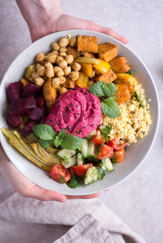 Marokkanische Bowl - rein pflanzlich, vegan, glutenfrei, ohne raffinierten Zucker - de.heavenlynnhealthy.com