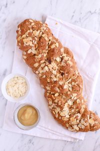 Gesunder Hefezopf - rein pflanzlich, vegan, glutenfrei, ohne raffinierten Zucker - de.heavenlynnhealthy.com