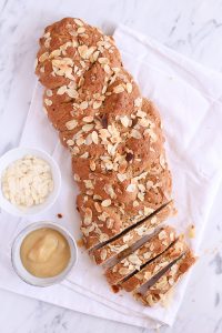 Gesunder Hefezopf - rein pflanzlich, vegan, glutenfrei, ohne raffinierten Zucker - de.heavenlynnhealthy.com