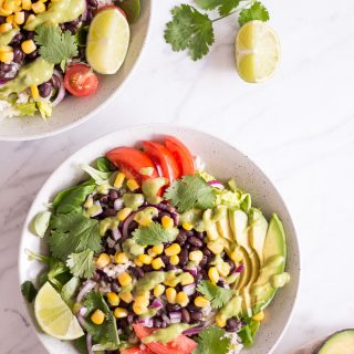 Schneller Mexikanischer Salat - rein pflanzlich, vegan, glutenfreie Option, ohne raffinierten Zucker - de.heavenlynnhealthy.com