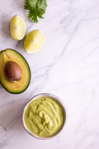 Schneller Mexikanischer Salat - rein pflanzlich, vegan, glutenfreie Option, ohne raffinierten Zucker - de.heavenlynnhealthy.com