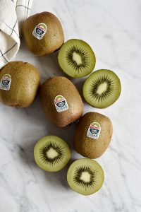 Kiwi-Pistazien-Salsa - rein pflanzlich, vegan, glutenfreie Option, ohne raffinierten Zucker - de.heavenlynnhealthy.com