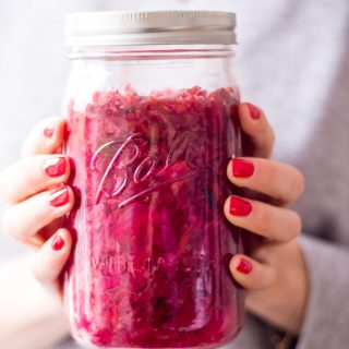 Gesundes Pinkes Kimchi - rein pflanzlich, vegan, glutenfrei, ohne raffinierten Zucker - de.heavenlynnhealthy.com