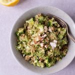Roher Brokkoli Quinoa Power Salat- rein pflanzlich, vegan, glutenfrei, ohne raffinierten Zucker - de.heavenlynnhealthy.com