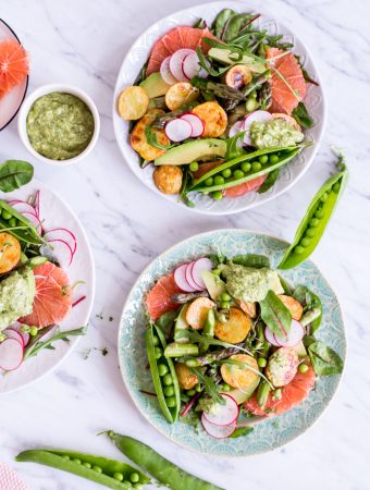 Frühlingshafter "Glow" Salat - rein pflanzlich, vegan, glutenfrei, ohne raffinierten Zucker - de.heavenlynnhealthy.com
