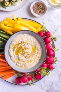 Zucchini Hummus – rein pflanzlich, vegan, glutenfrei, ohne raffinierten Zucker - de.heavenlynnhealthy.com