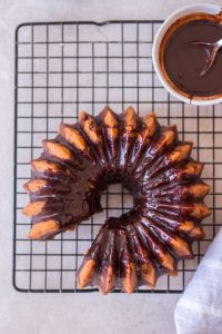 Süßkartoffel-Gewürz-Gugelhupf - rein pflanzlich, vegan, glutenfrei, ohne raffinierten Zucker - de.heavenlynnhealthy.com