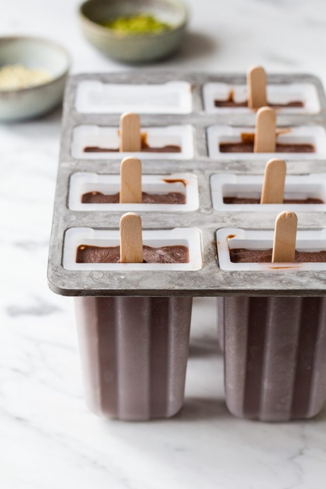 Geniale Schoko-Erdnuss-Popsicles - Heavenlynn Healthy